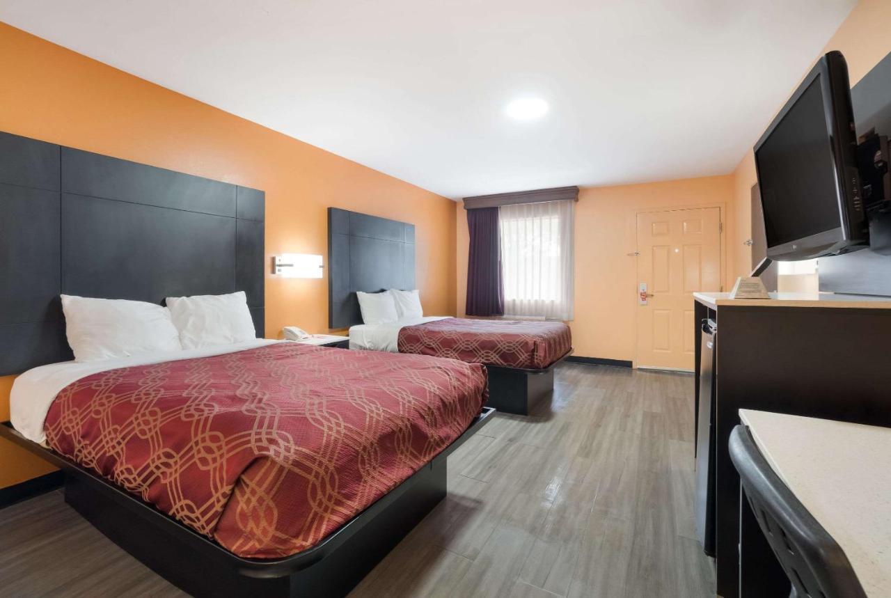 Econo Lodge Ripley Exteriör bild