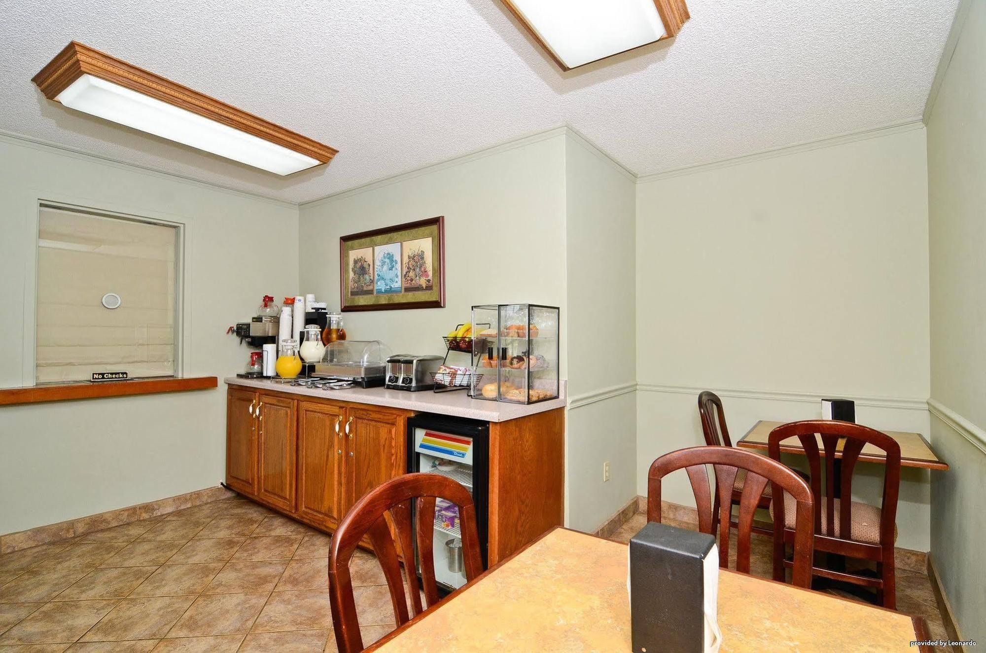 Econo Lodge Ripley Restaurang bild